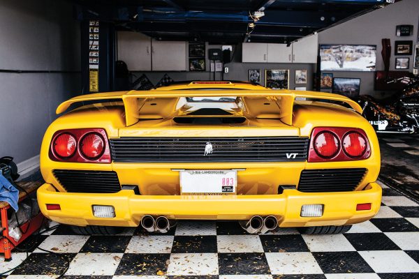 Butch Atherton's yellow Lamborghini Diablo rearend