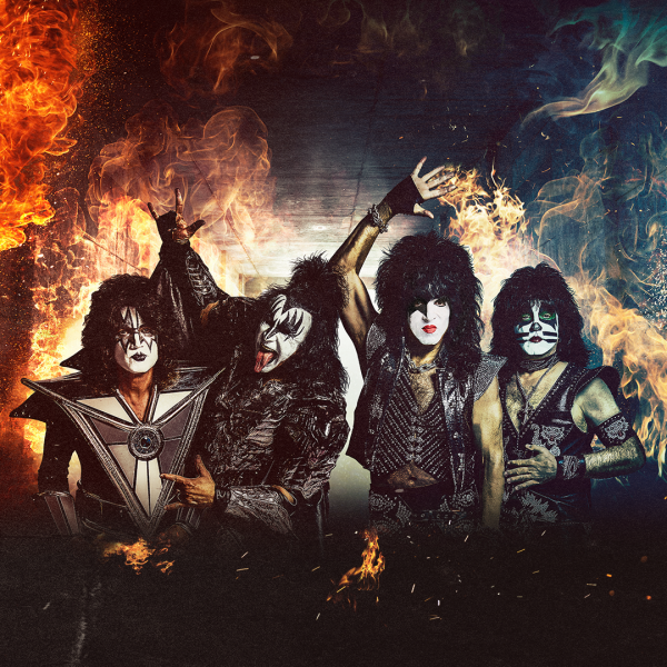 The band KISS in full makeup 